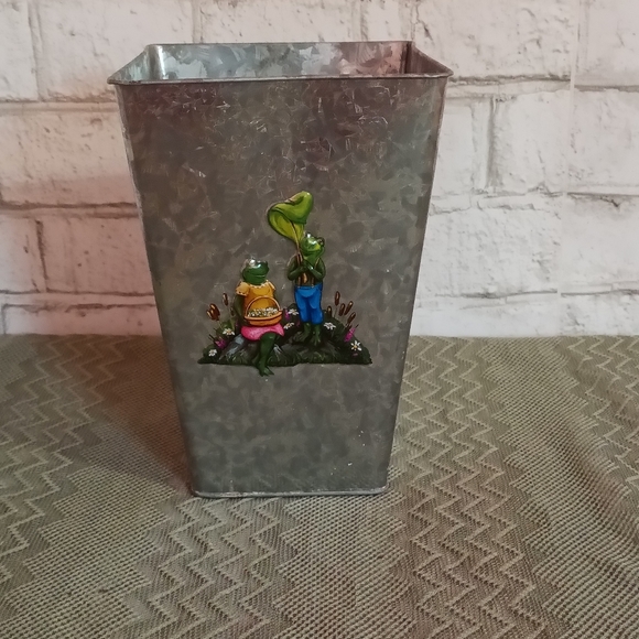 Vintage Galvanized Metal Planters - Picture 2 of 12